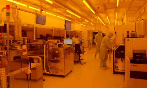 Mensen werken in een lab