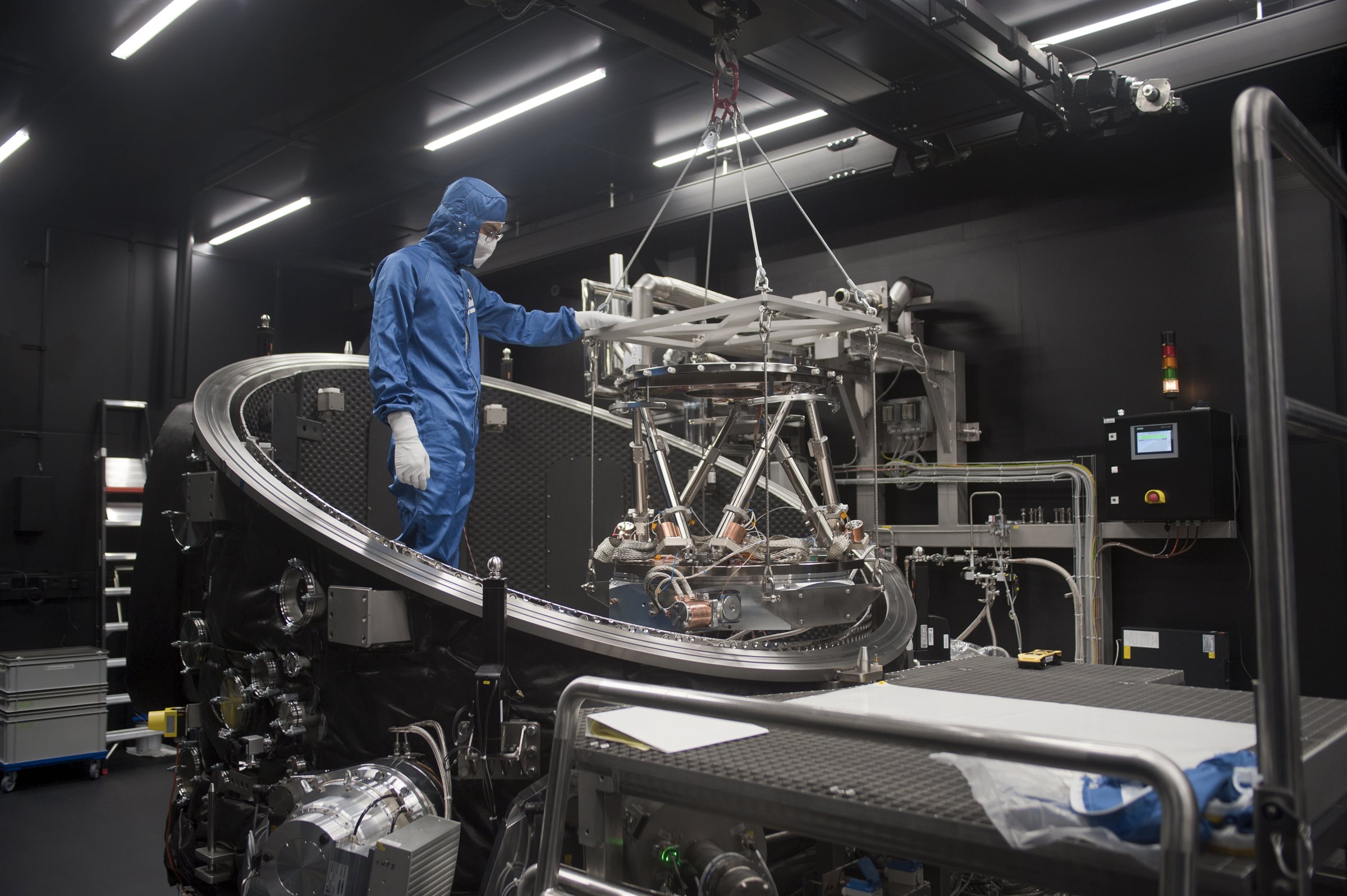 CSI Thermal vacuum environmental calibration test-setup