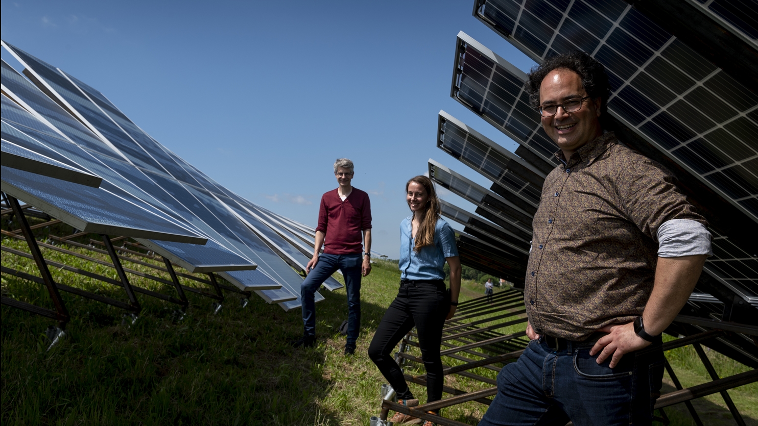 Testopstelling zonnepark bij Nauerna in Zaanstad