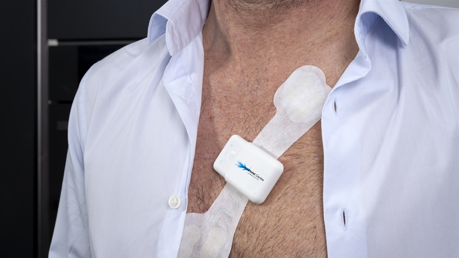 AIKON Health ontwikkelt een reeks draagbare biosensoren (zoals hierboven) op basis van de huidpleister technologie die TNO ontwikkelde bij Holst Centre.